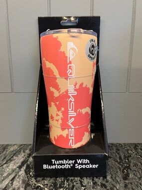 NIB Quiksilver Tumbler with Bluetooth Speaker & LED Lights !